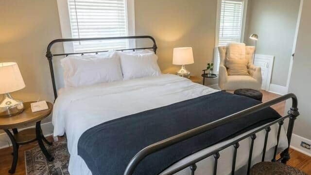 Photo of Bedroom in Maquoketa