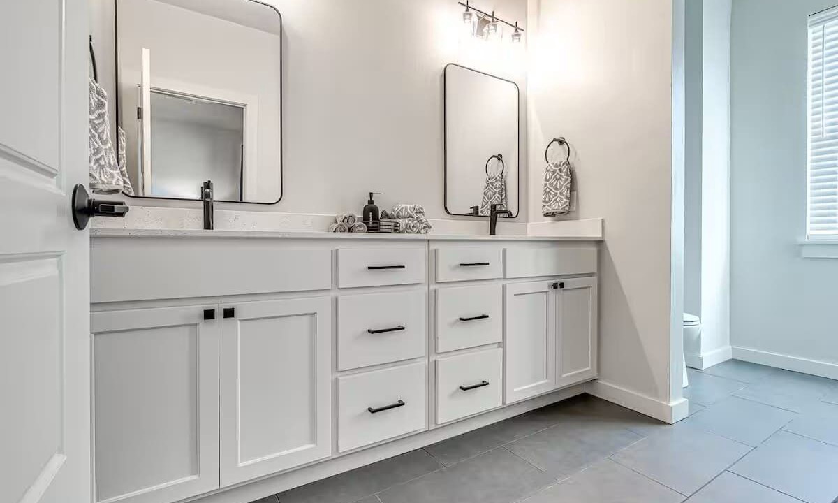 Photo of Bathroom in Central Oklahoma City