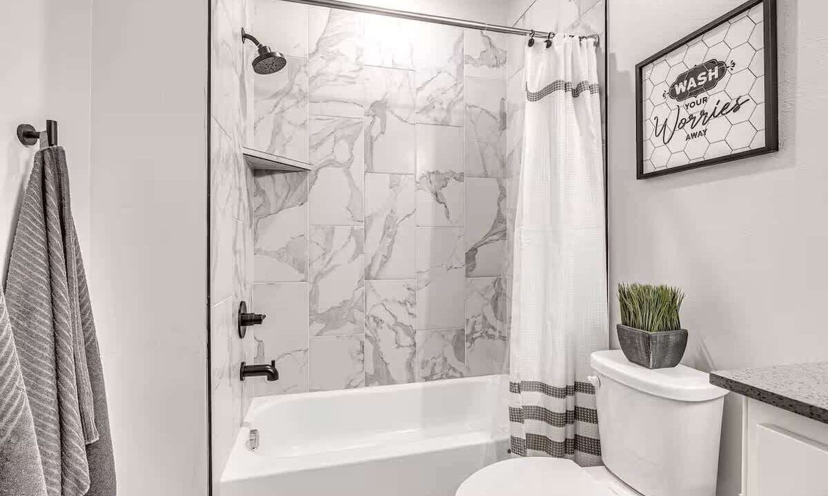 Photo of Bathroom in Central Oklahoma City