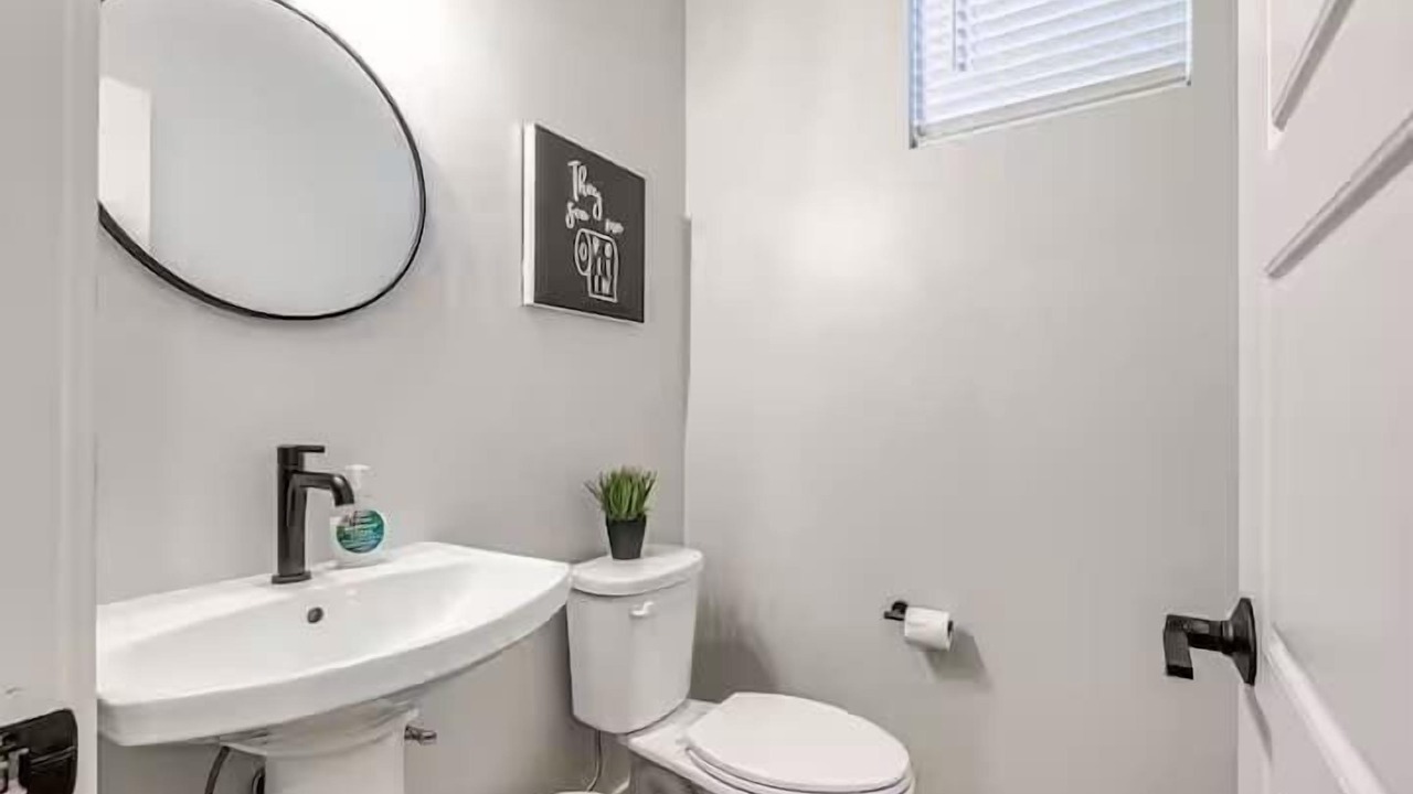 Photo of Bathroom in Central Oklahoma City