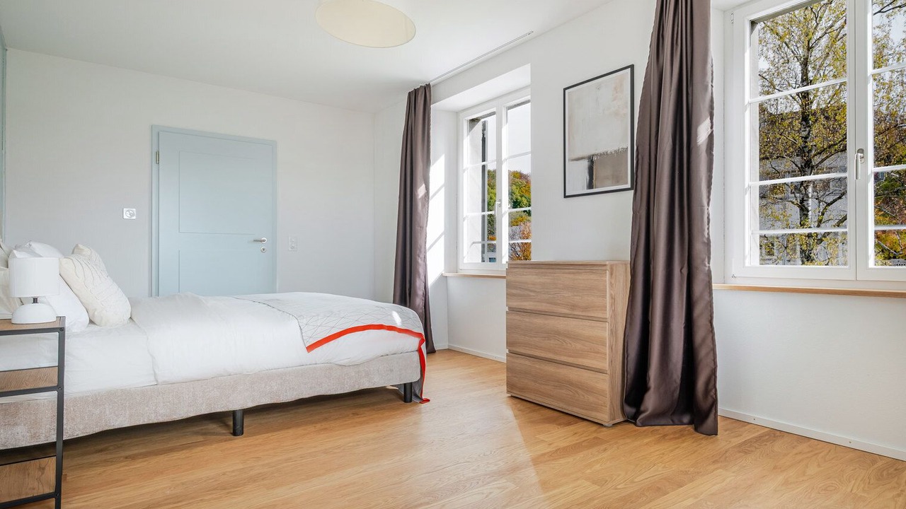 Photo of Bedroom in District 8