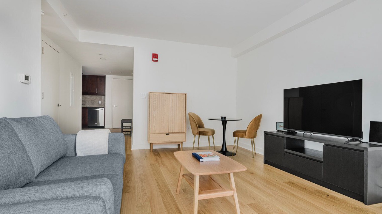 Photo of Livingroom in Back Bay East