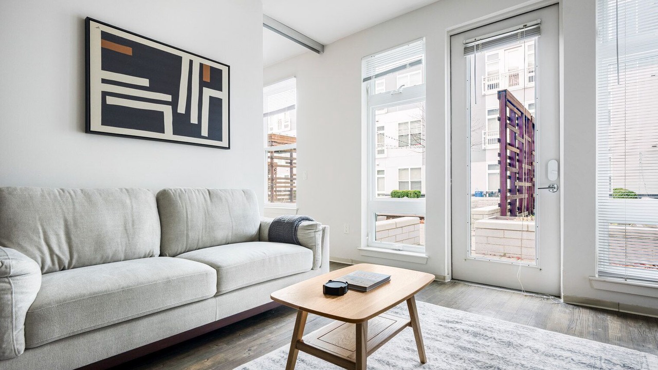 Photo of Livingroom in Assembly Square