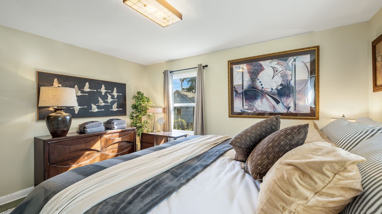 Photo of Bedroom in Everett