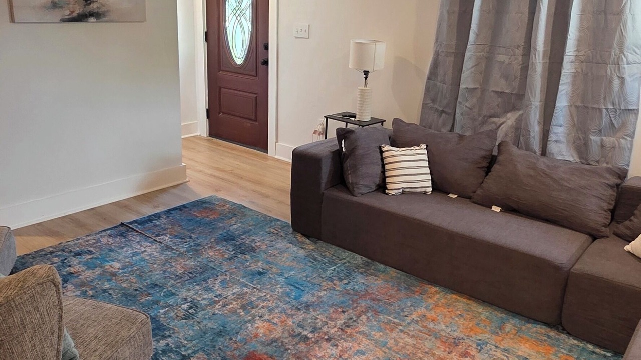 Photo of Livingroom in Hanahan