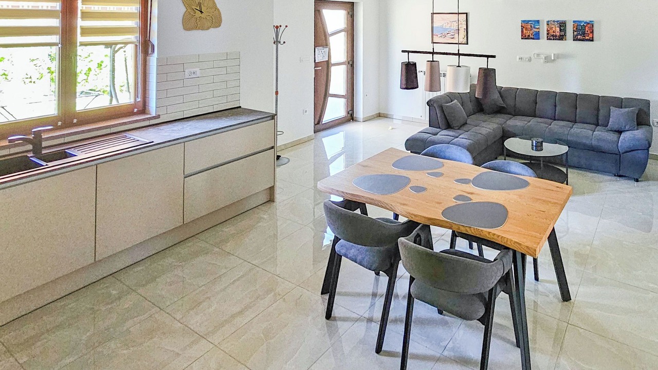Photo of Livingroom in Rupa