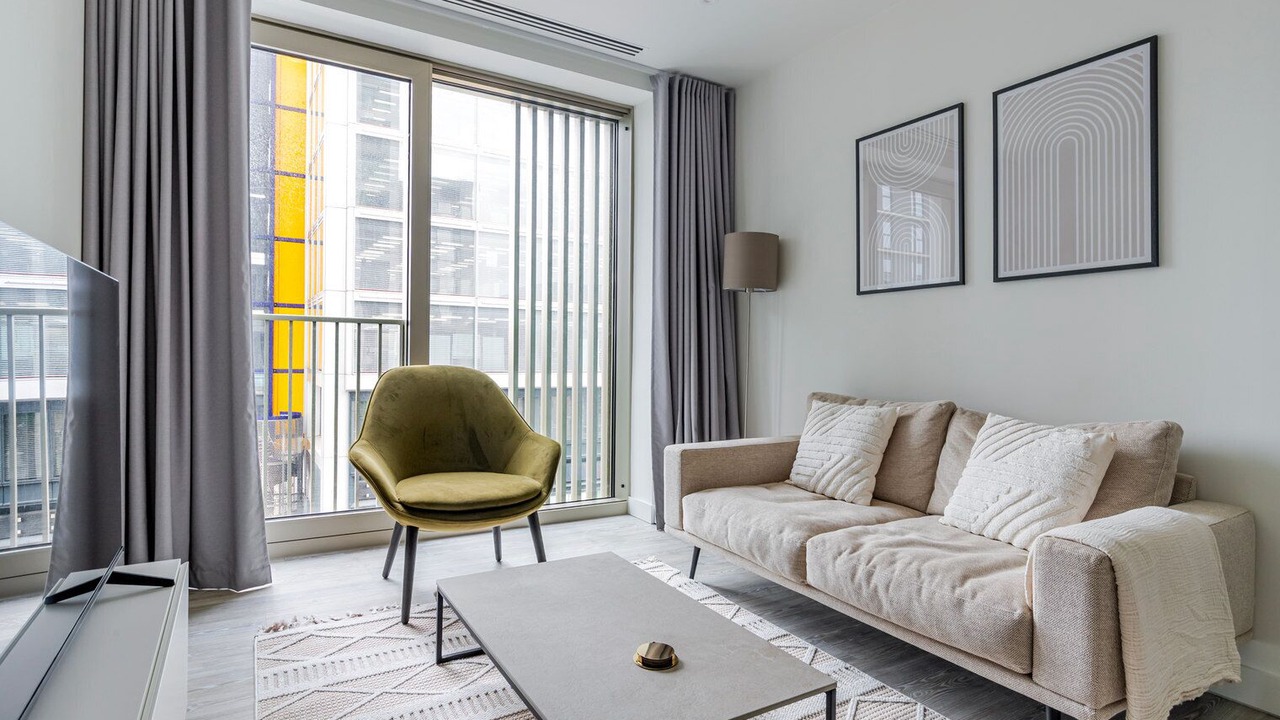 Photo of Livingroom in Stratford and New Town