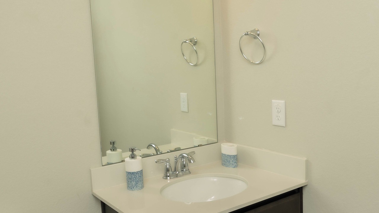Photo of Bathroom in Pecan Grove
