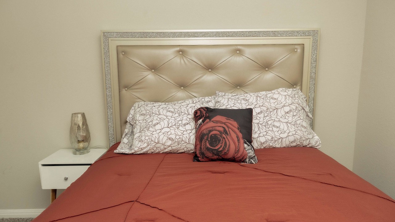Photo of Bedroom in Pecan Grove