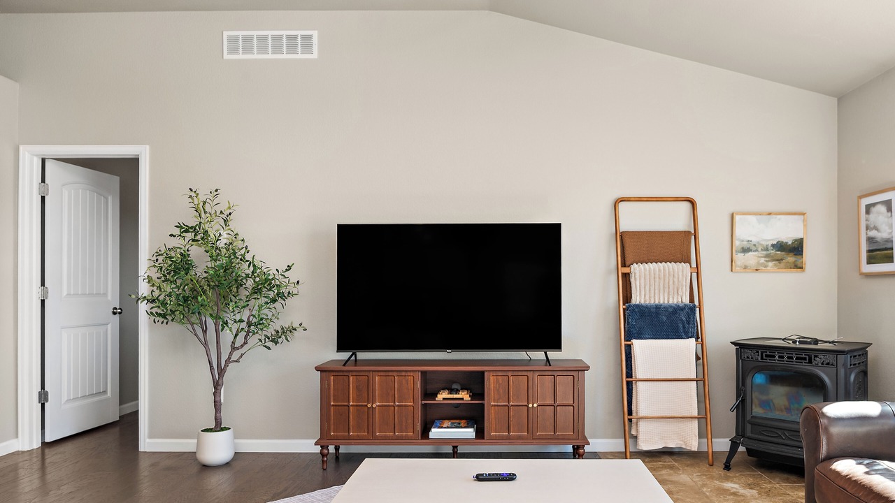 Photo of Livingroom in Pueblo West