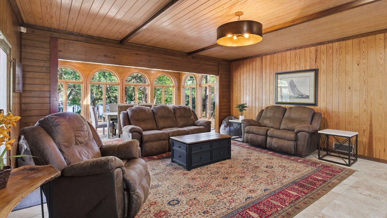 Photo of Livingroom in Hattiesburg