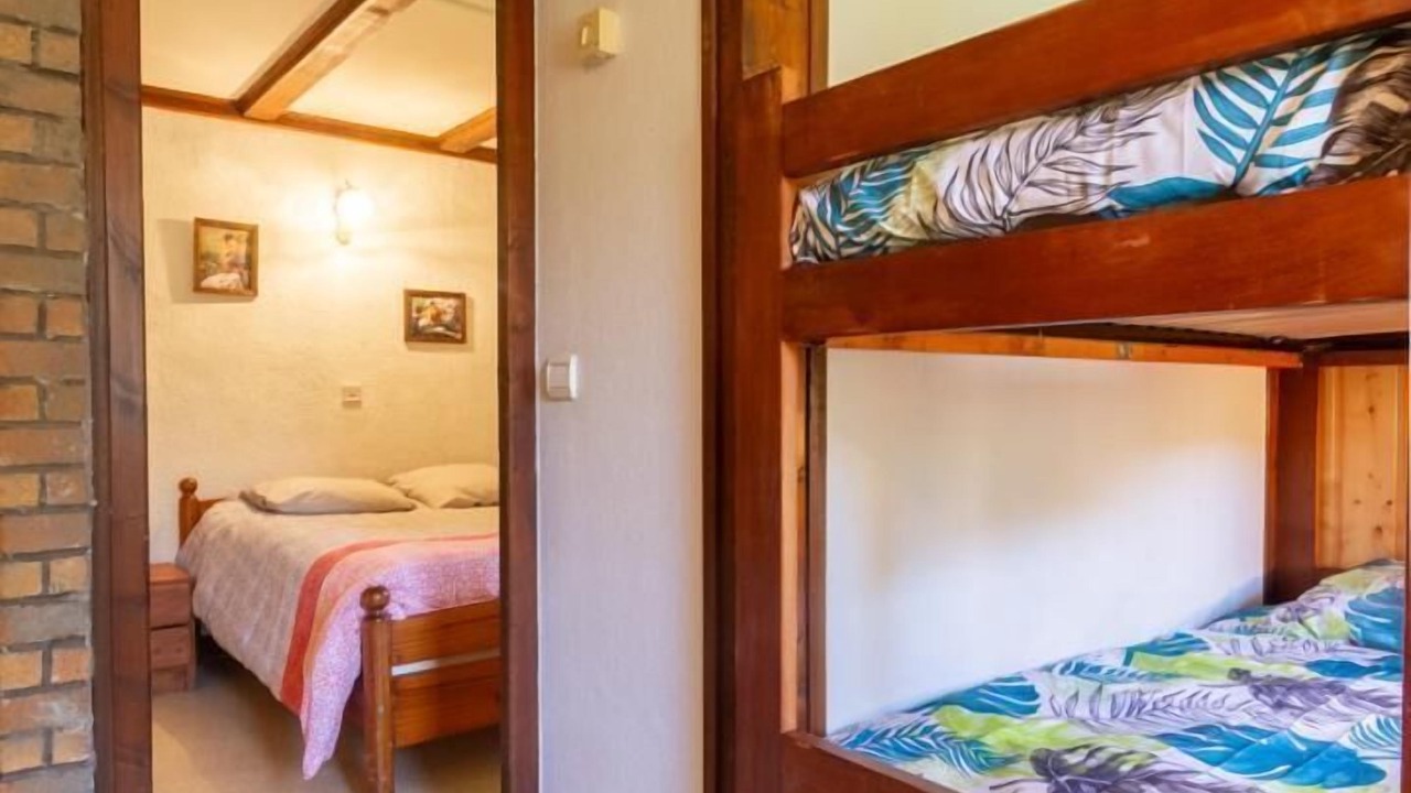 Photo of Bedroom in Areches