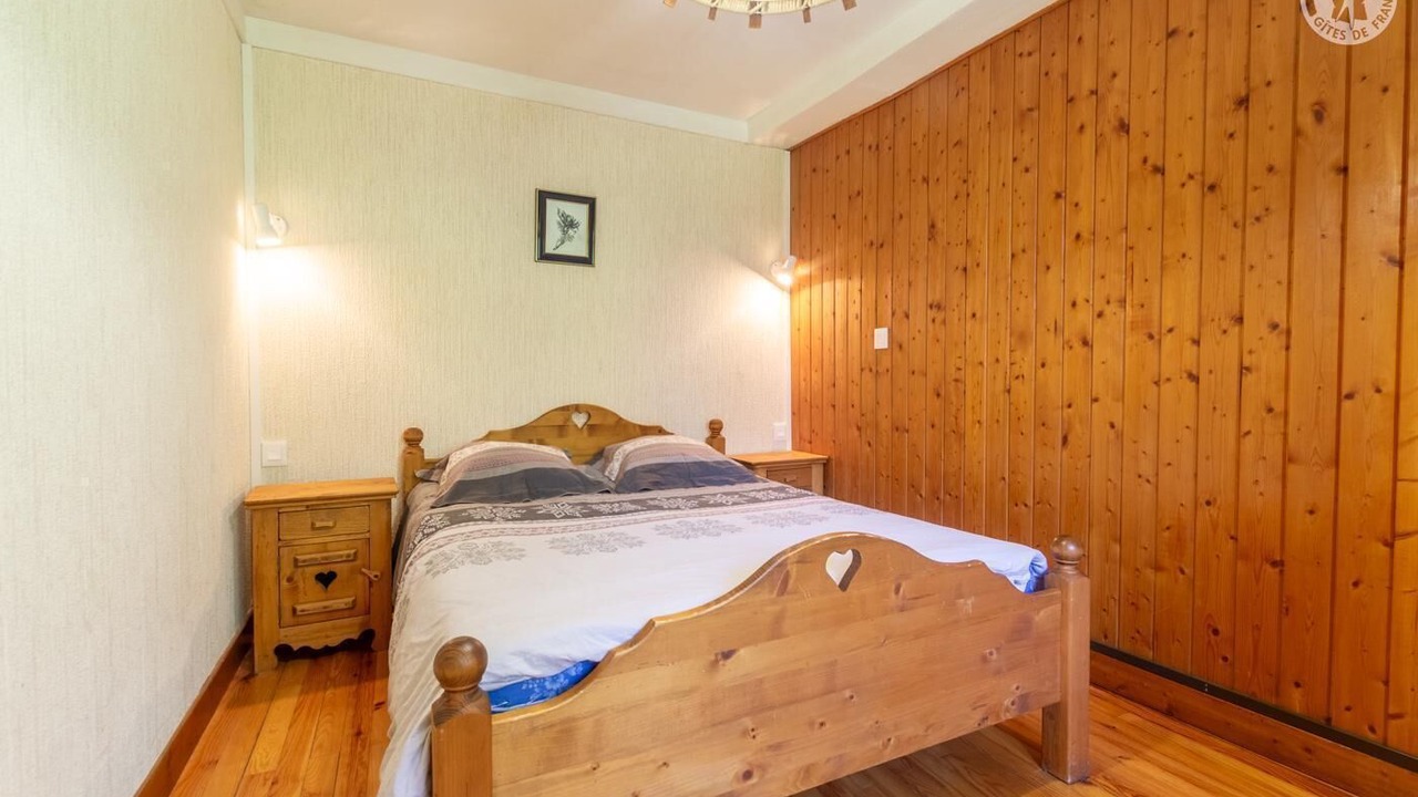Photo of Bedroom in Areches
