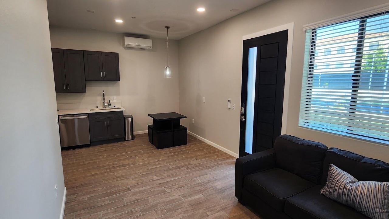 Photo of Livingroom in Fountain Valley