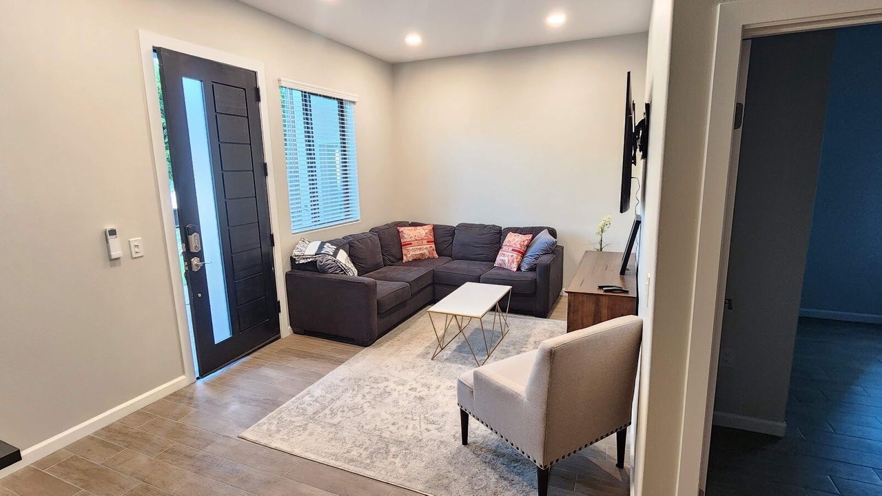 Photo of Livingroom in Fountain Valley