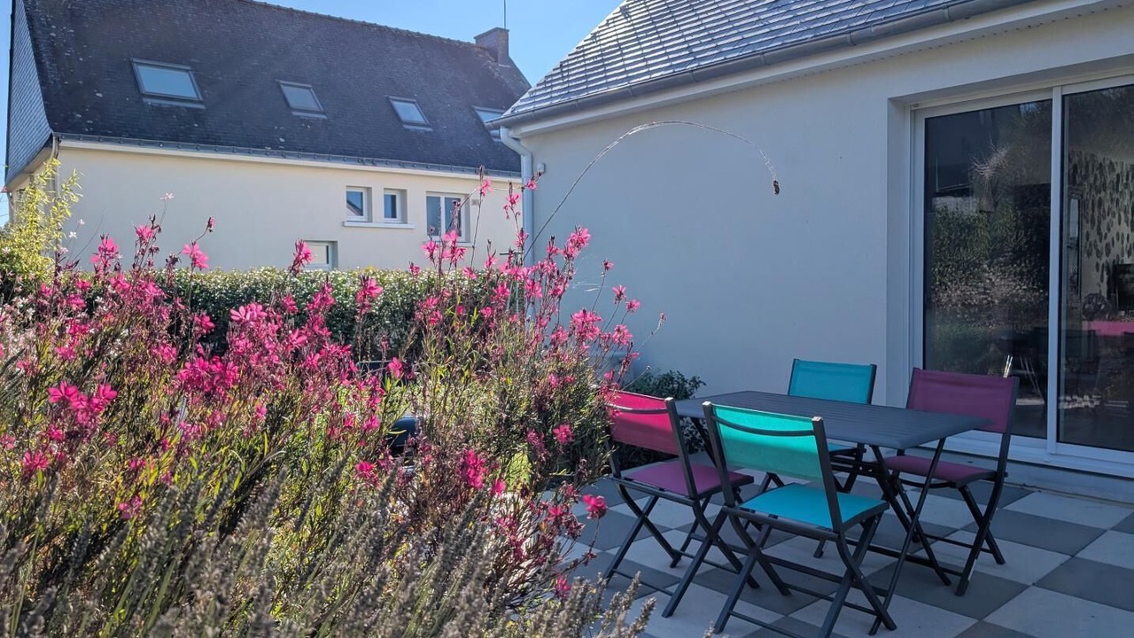 Photo of Outdoor in Peaule