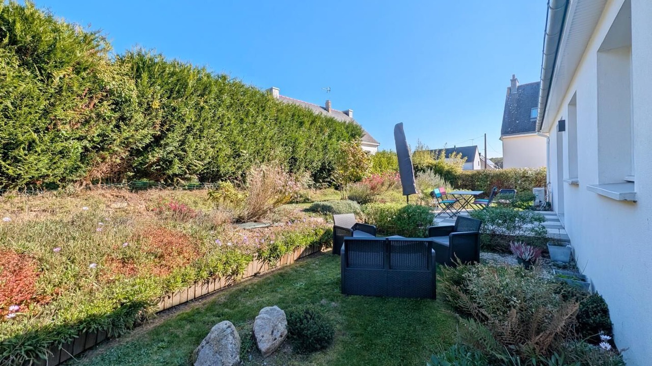 Photo of Outdoor in Peaule