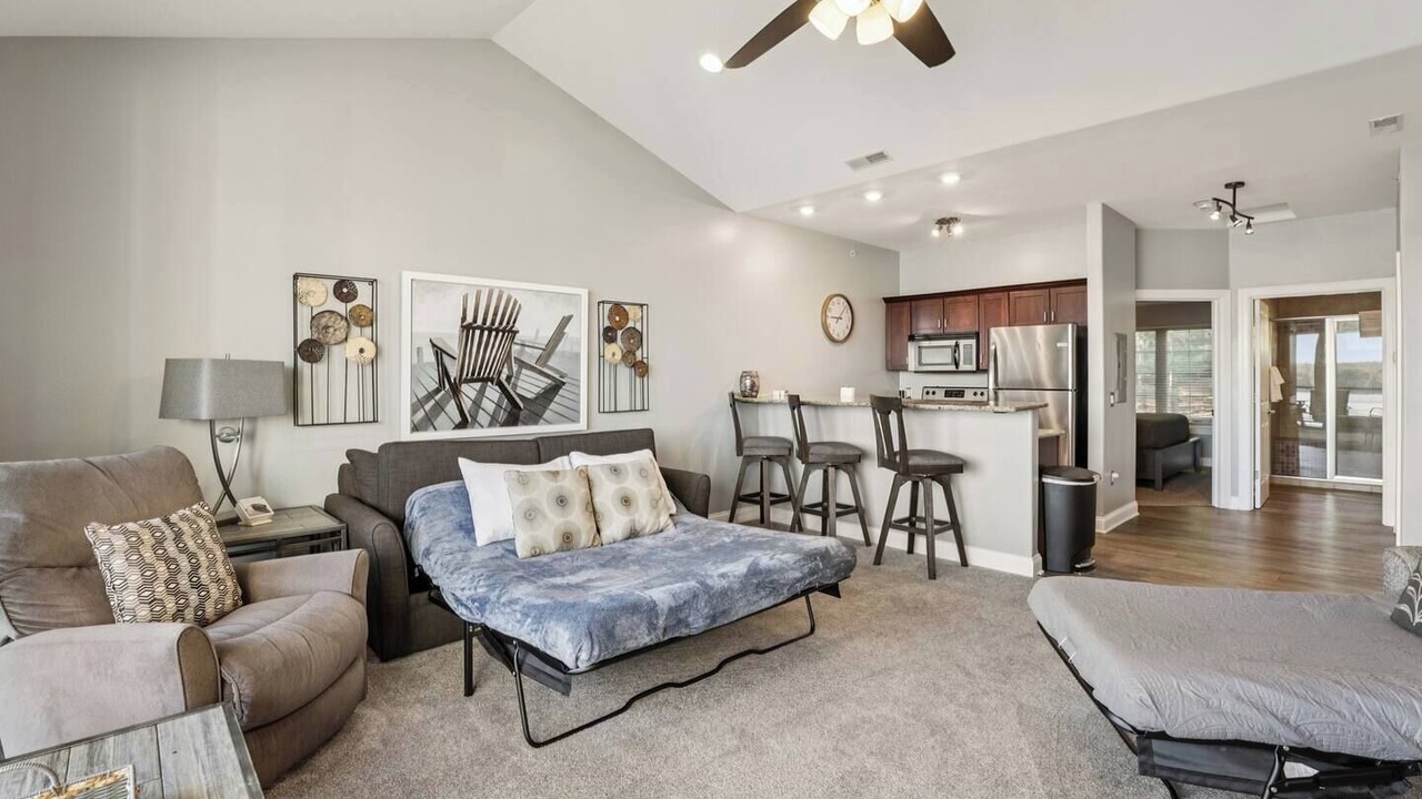 Photo of Livingroom in Lake Delton