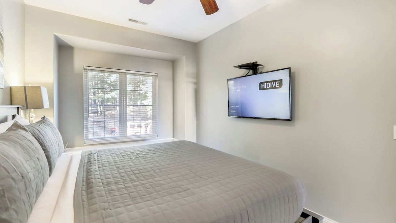 Photo of Bedroom in Lake Delton
