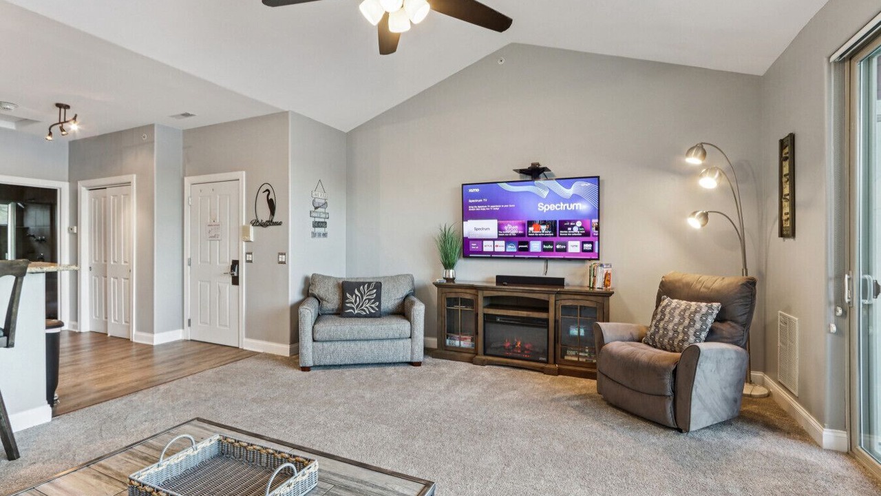 Photo of Livingroom in Lake Delton