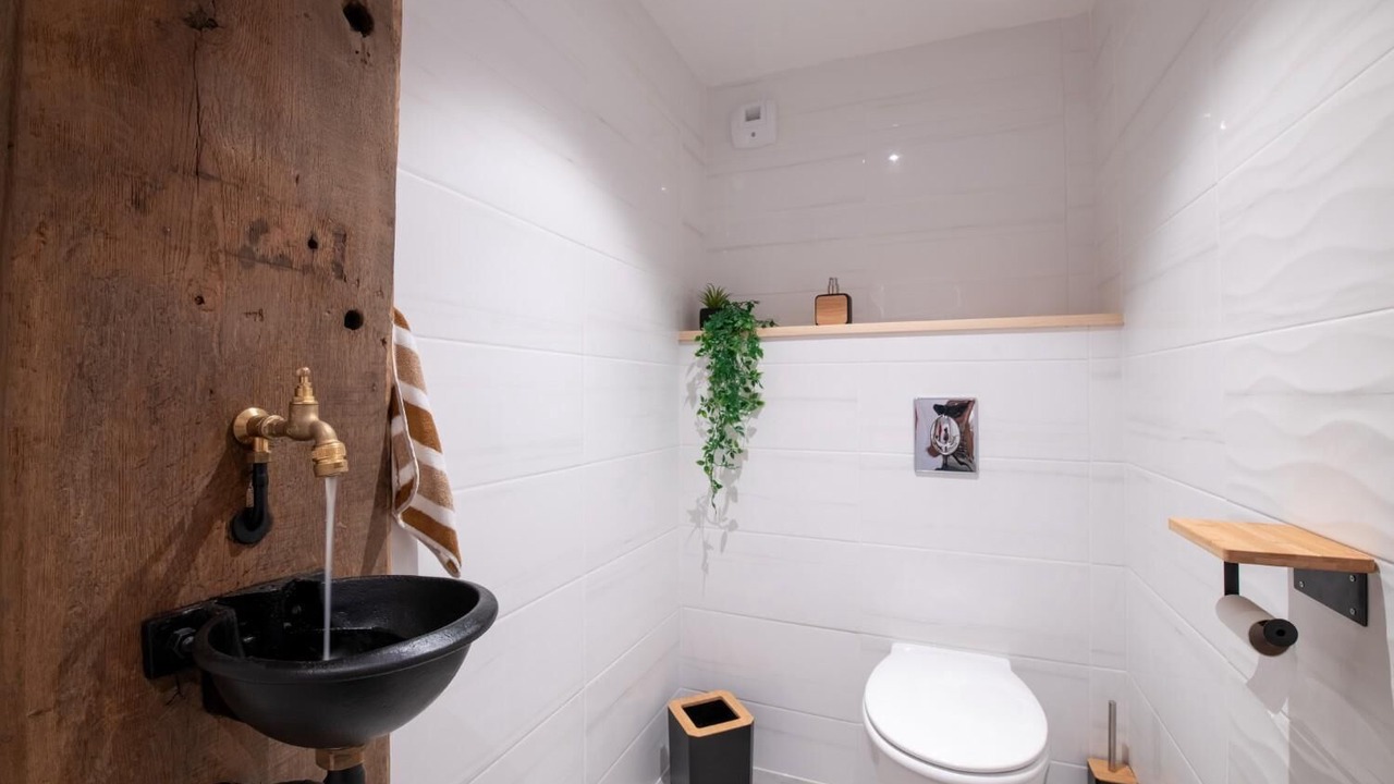 Photo of Bathroom in Nasbinals