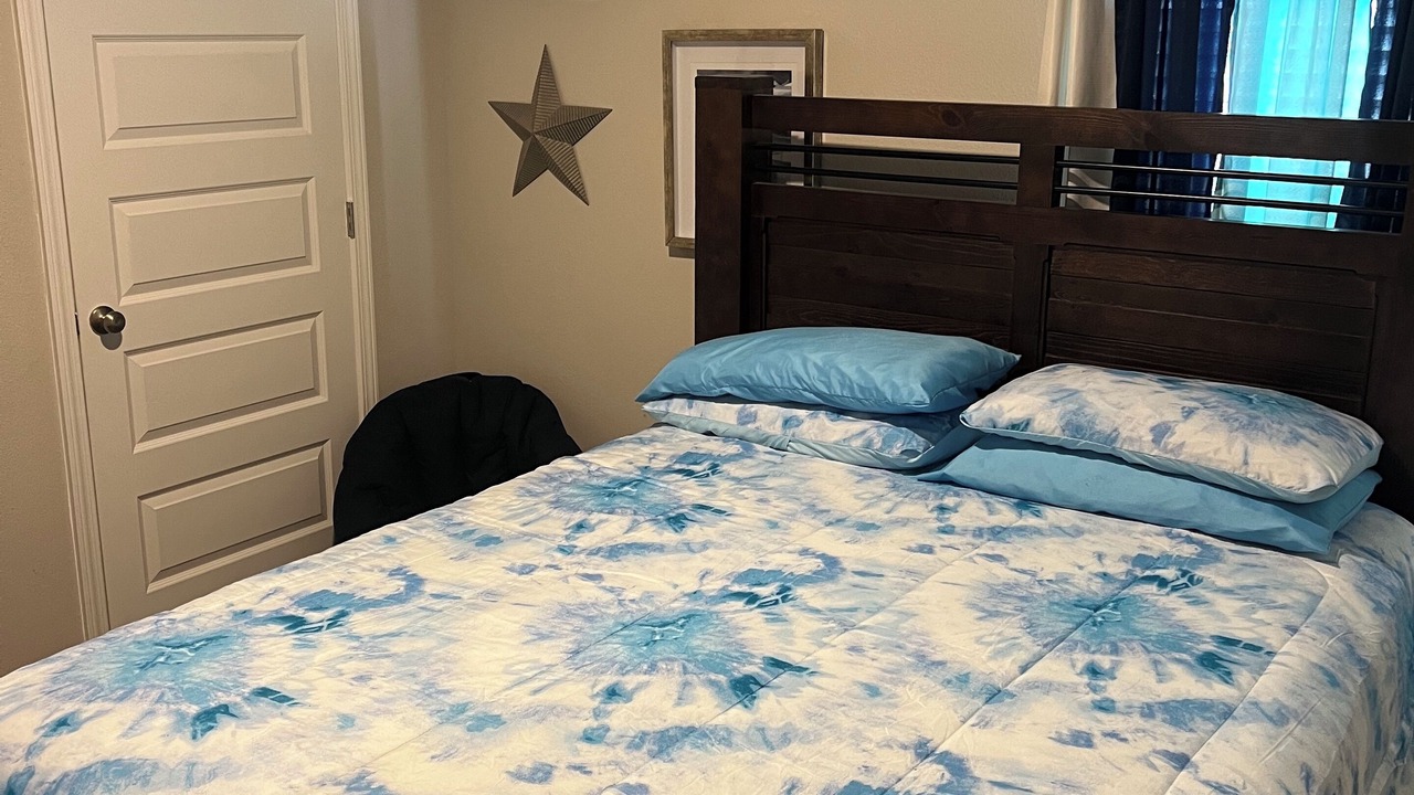 Photo of Bedroom in Semmes