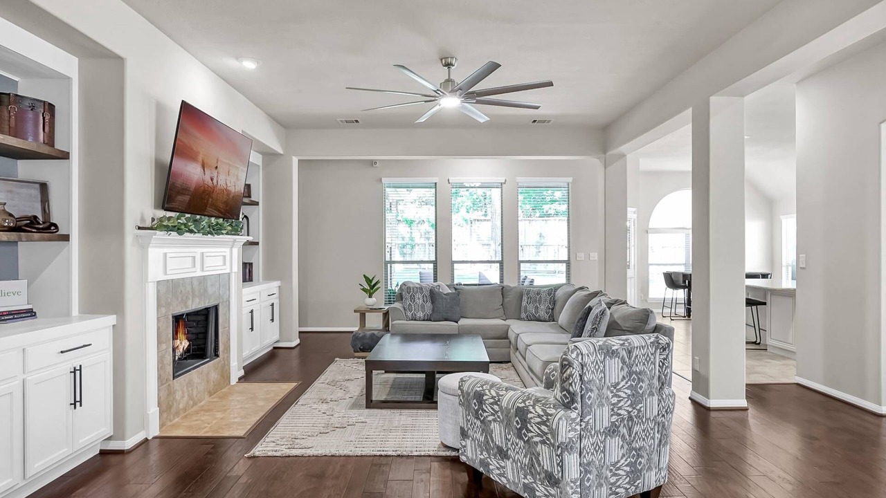 Photo of Livingroom in Walden on Lake Conroe