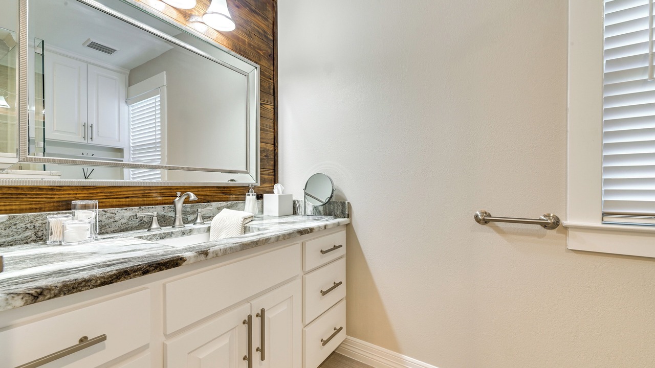 Photo of Bathroom in Frisco