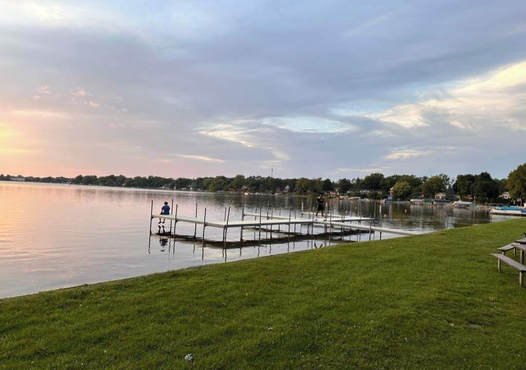 Photo of Others in Gages Lake