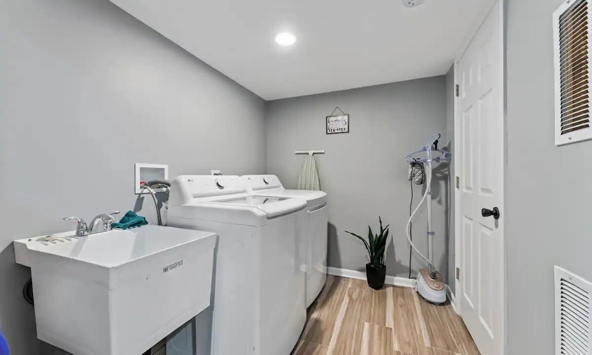 Photo of Bathroom in Gages Lake