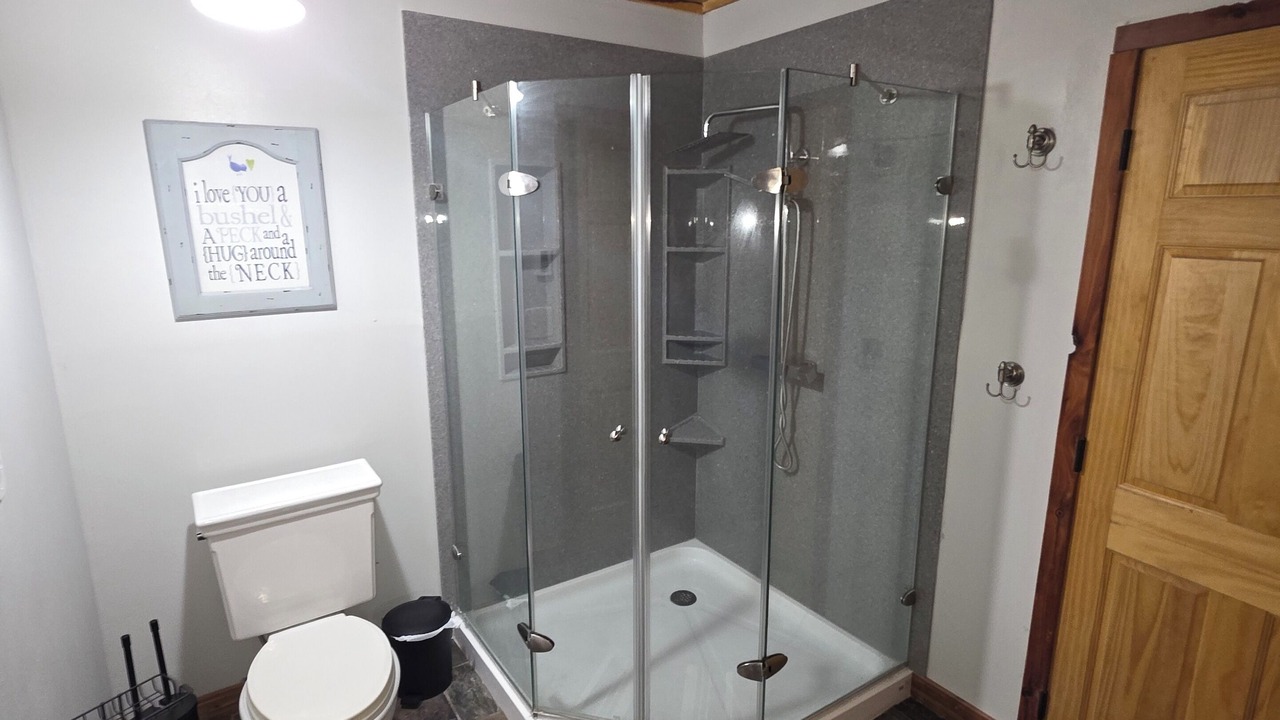 Photo of Bathroom in Valentine