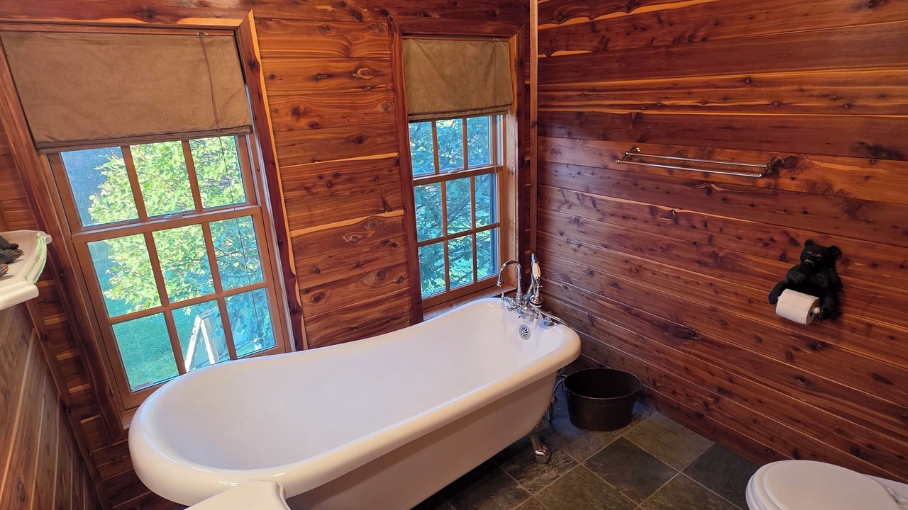 Photo of Bathroom in Valentine