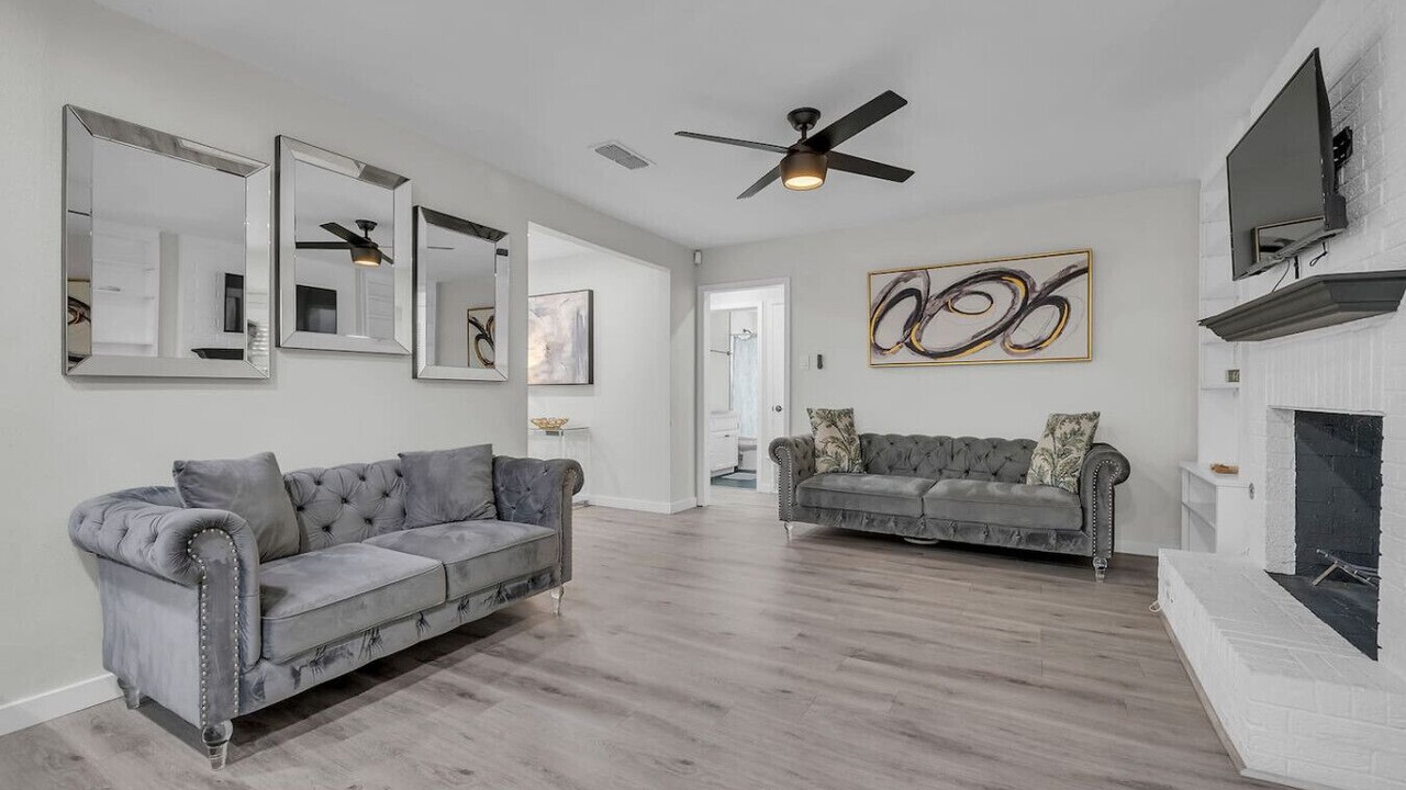 Photo of Livingroom in Parker Lane