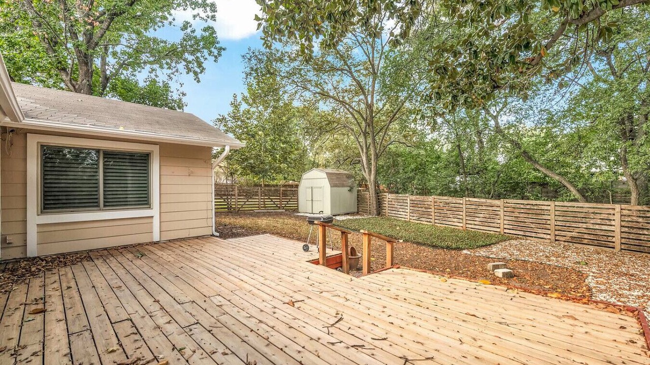 Photo of Patio Balcony in Parker Lane