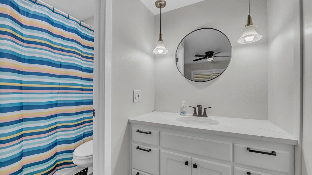 Photo of Bathroom in Parker Lane