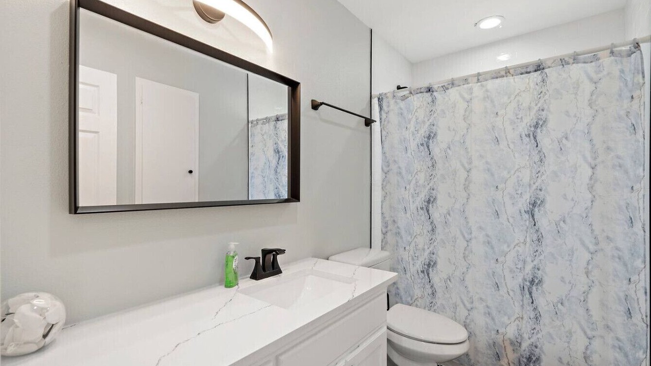 Photo of Bathroom in Parker Lane