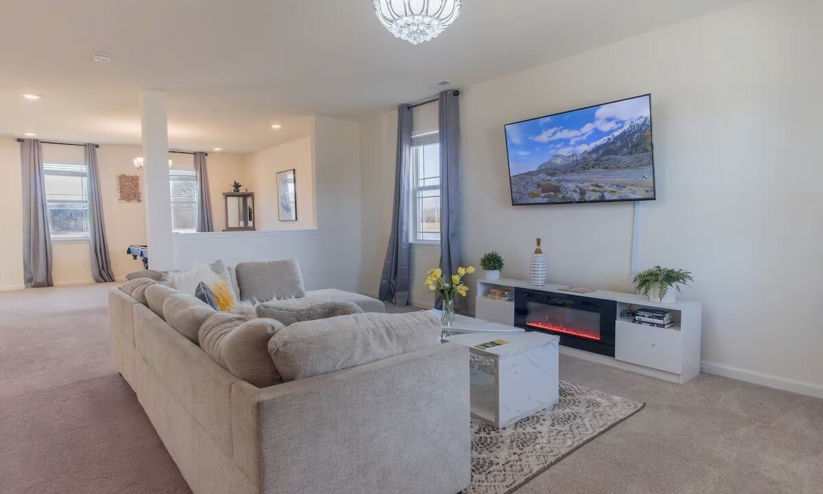 Photo of Livingroom in Acton