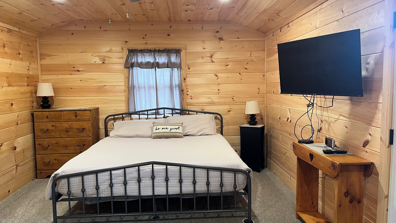 Photo of Bedroom in Lawrenceville
