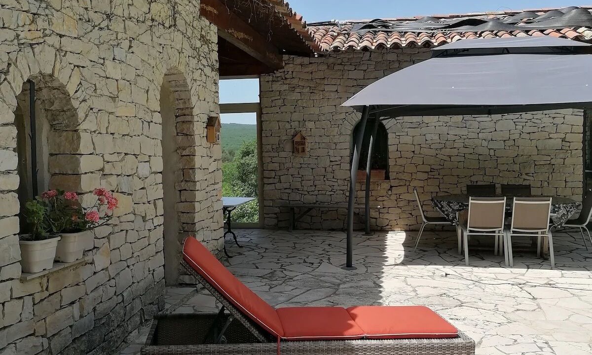 Photo of Outdoor in Saint-Michel-l'Observatoire