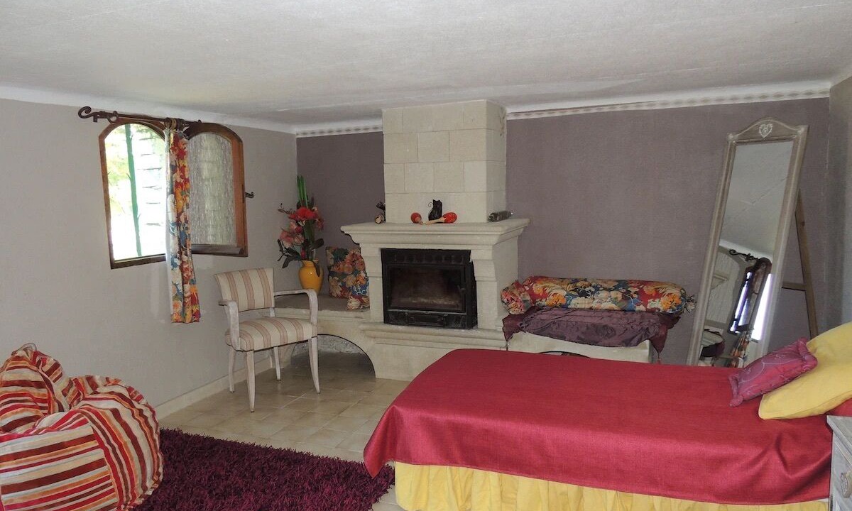 Photo of Bedroom in Saint-Michel-l'Observatoire