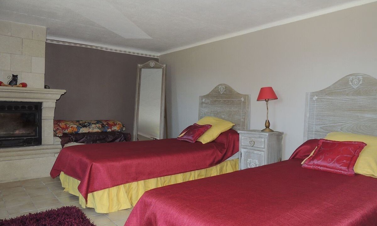 Photo of Bedroom in Saint-Michel-l'Observatoire