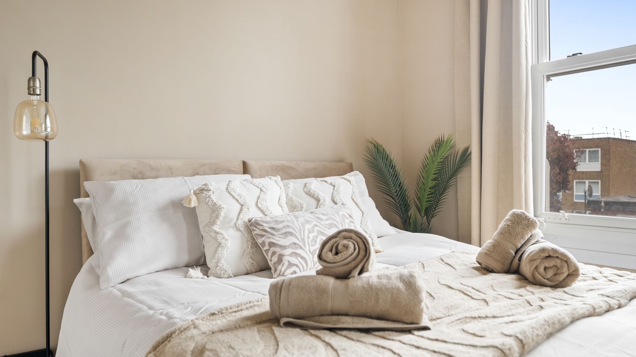 Photo of Others in Shacklewell