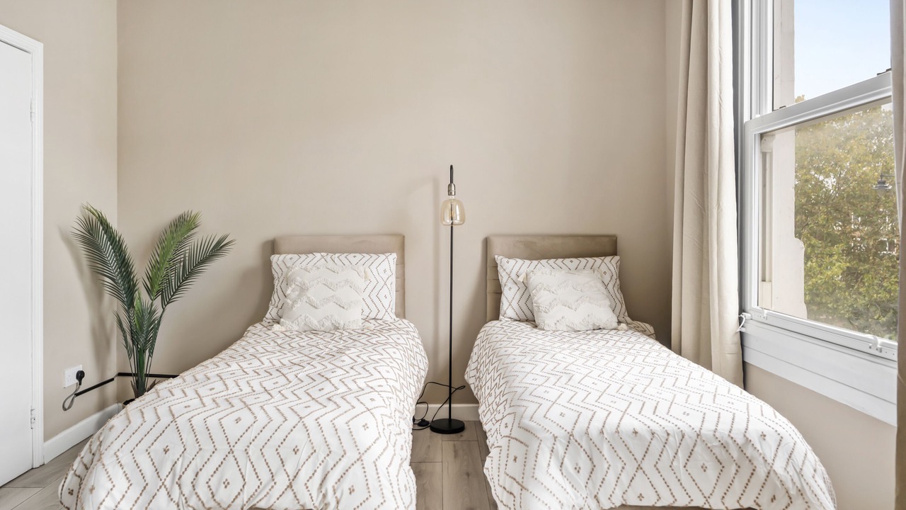 Photo of Others in Shacklewell