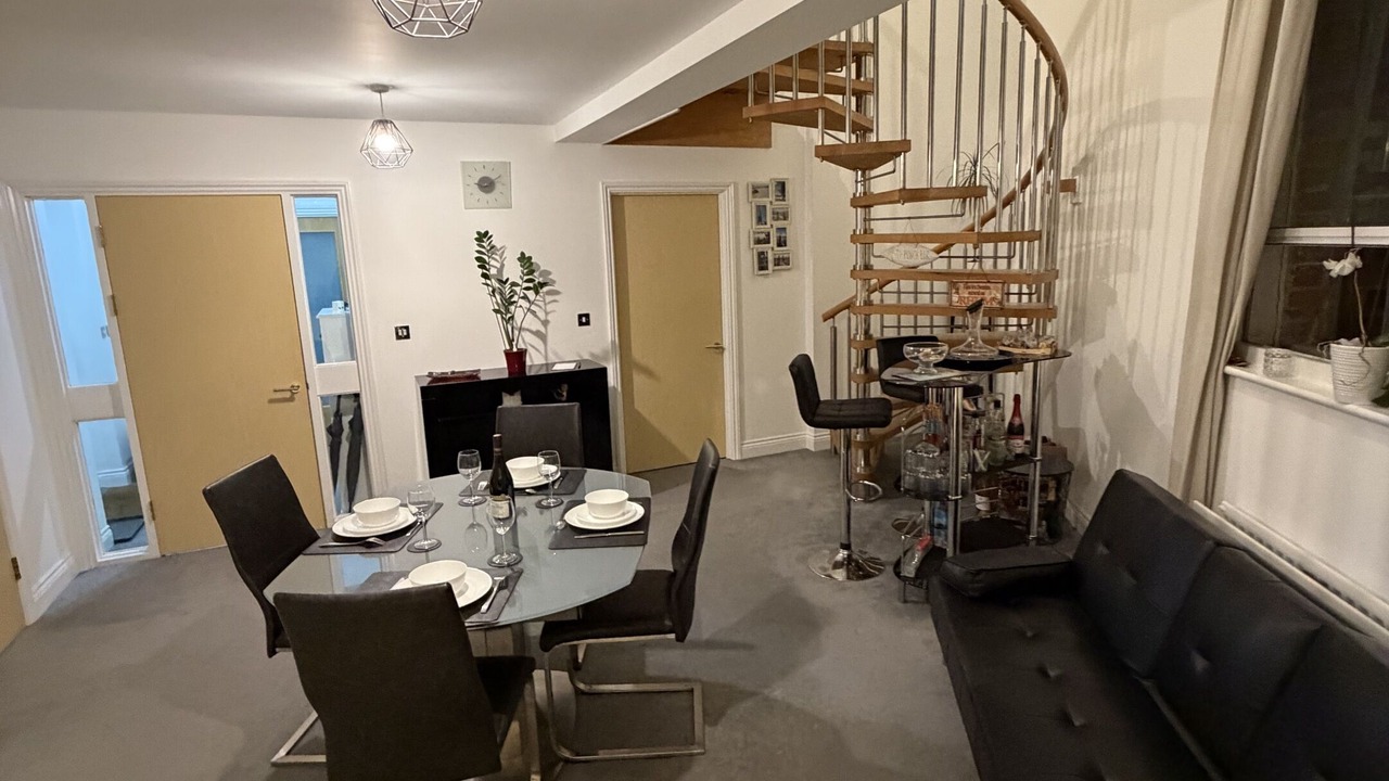 Photo of Livingroom in Wolverton