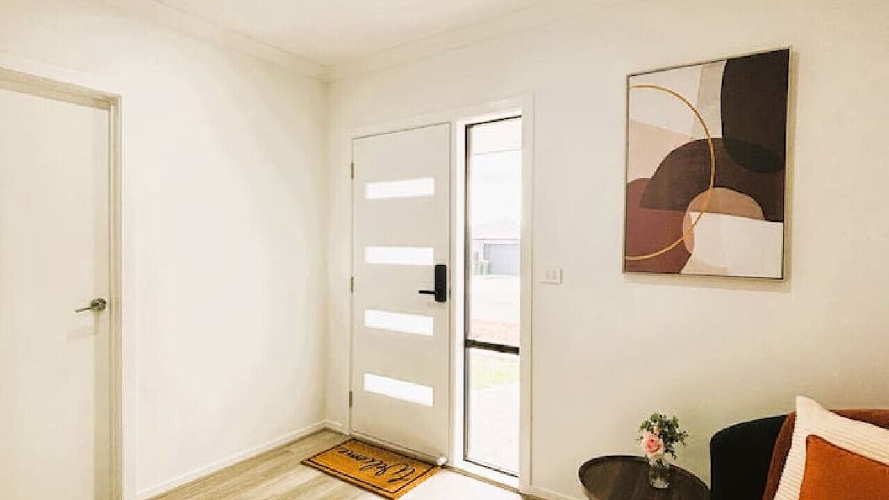 Photo of Others in Doreen