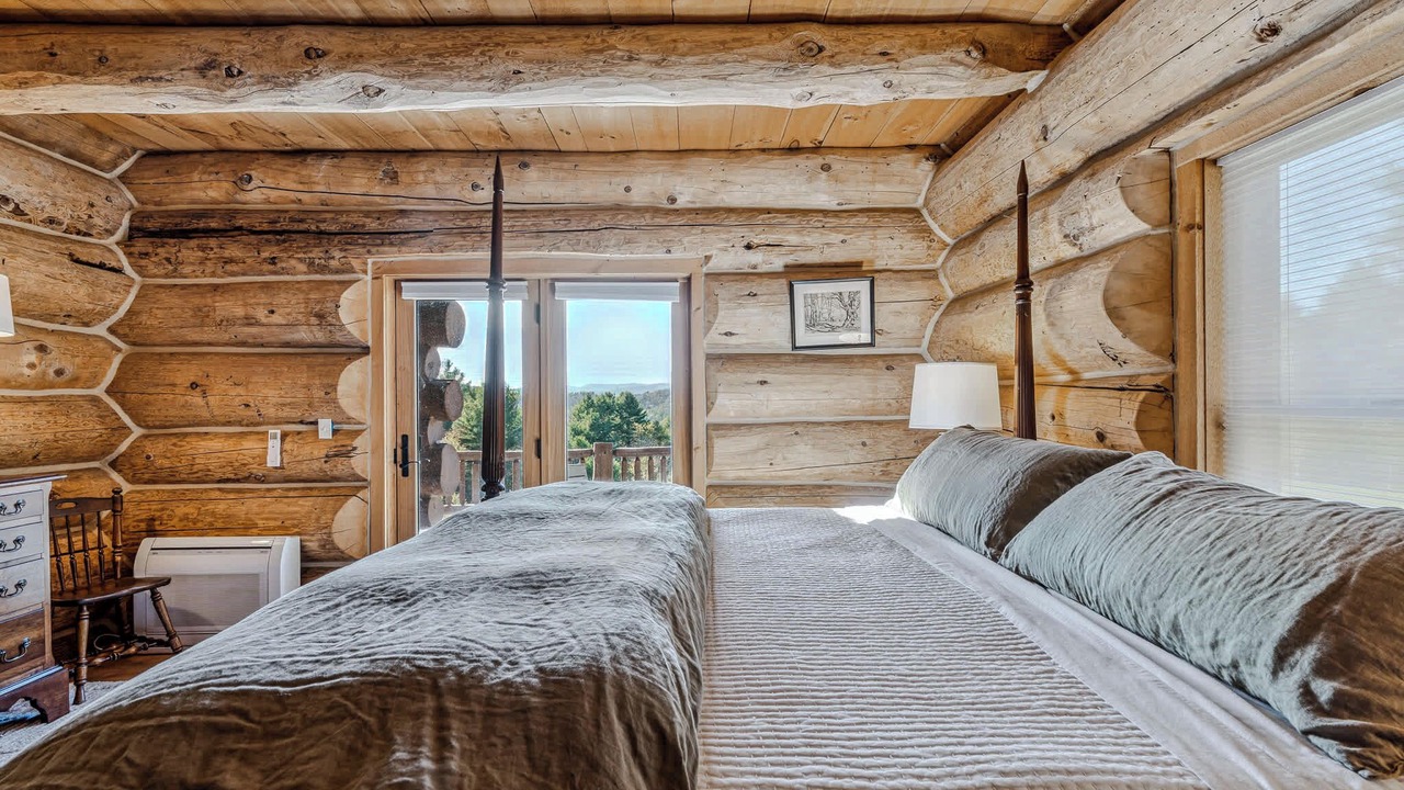 Photo of Bedroom in Hartland
