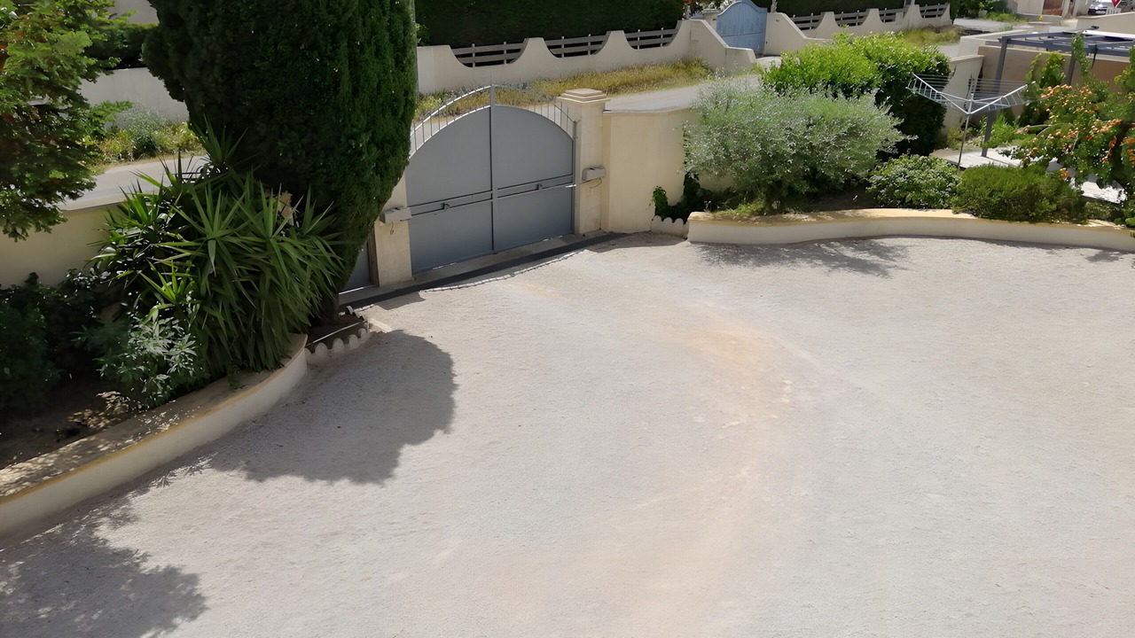 Photo of Outdoor in Meynes