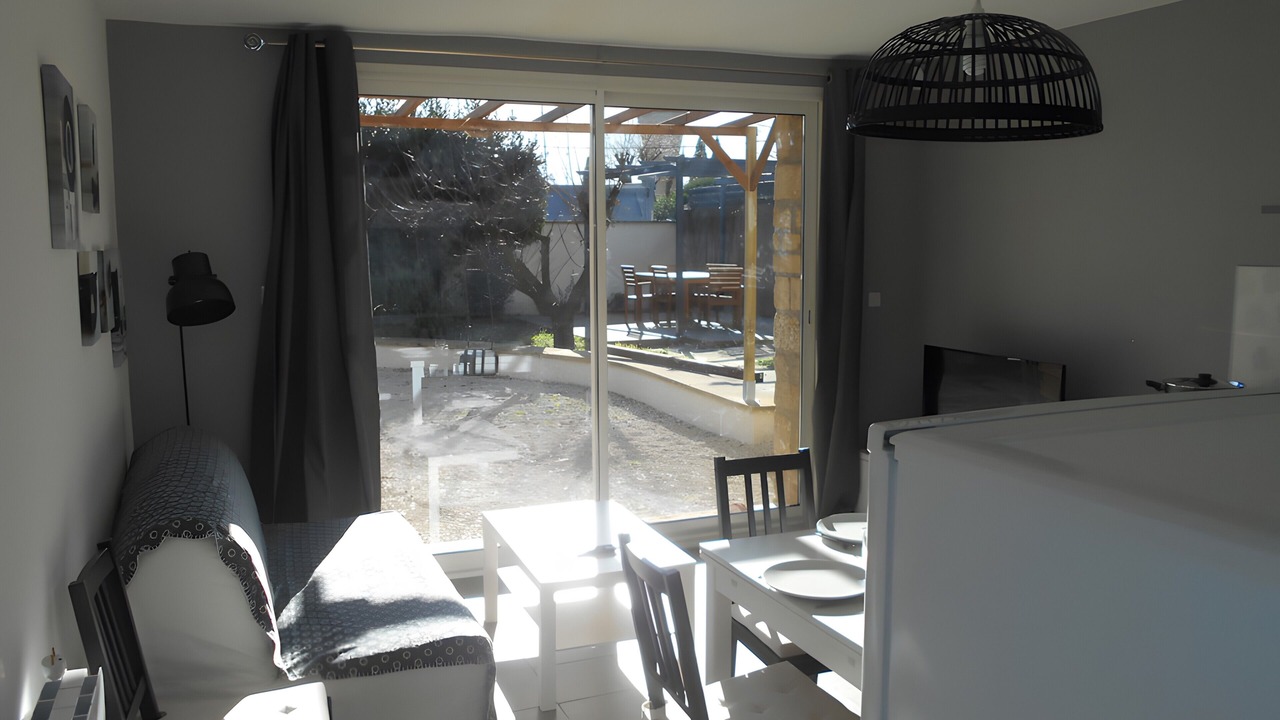 Photo of Livingroom in Meynes