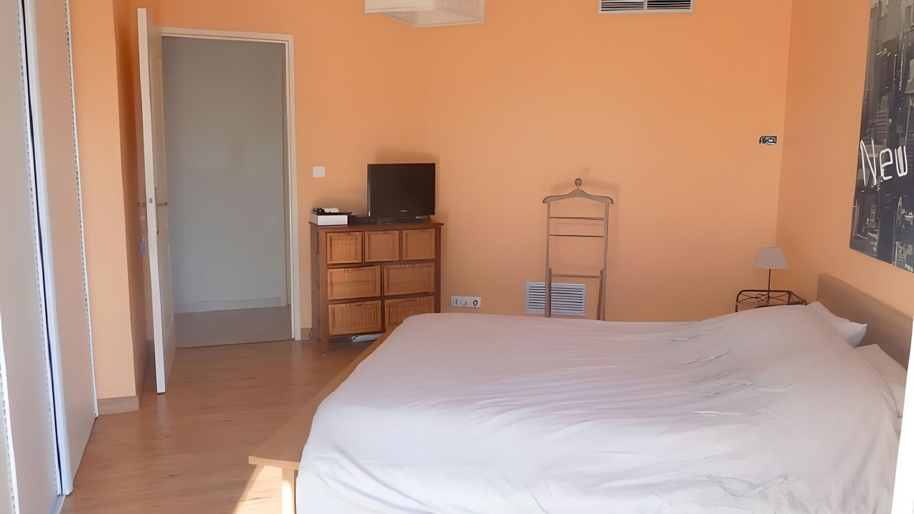 Photo of Bedroom in Laudun