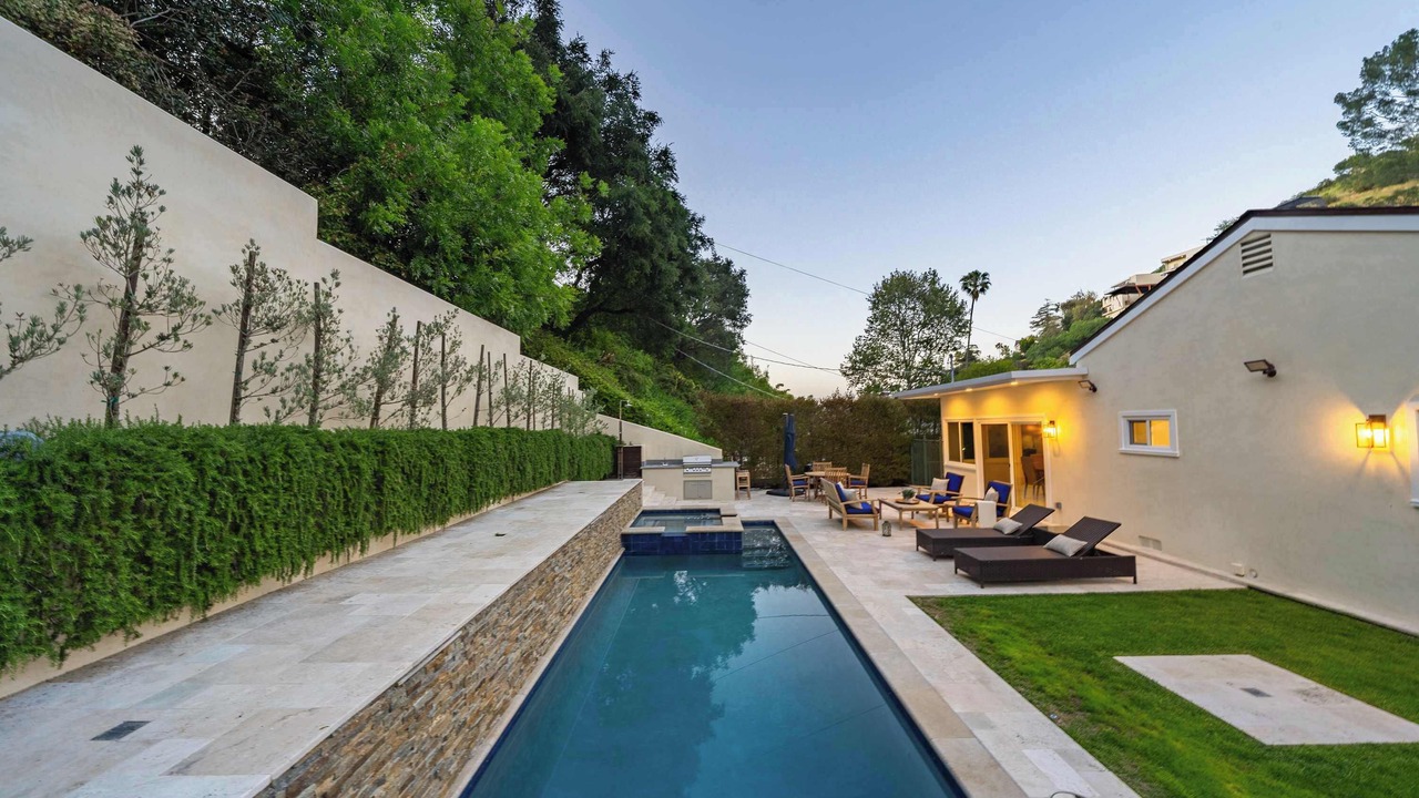 Photo of Outdoor in Sherman Oaks
